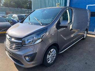 krockskadad bil auto Opel Vivaro Van 1.6 CDTI BiTurbo 2014/12