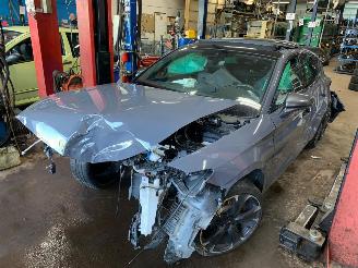 Salvage car Cupra Leon Leon (KLCB) Hatchback 2.0 VZ 16V 2022/1