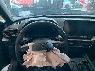 Cupra Leon Leon (KLCB) Hatchback 2.0 VZ 16V picture 8