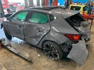 Cupra Leon Leon (KLCB) Hatchback 2.0 VZ 16V picture 4