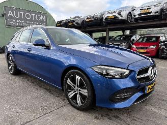 Damaged car Mercedes C-klasse 200 Autom. 150KW Navi Clima Led Luxury Line Launch Edition NAP 2021/10