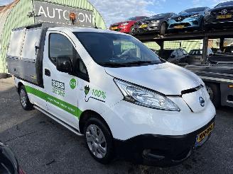 krockskadad bil bedrijf Nissan E-NV200 40 kWh 80KW Kieper Autom. Clima Navi Business Zwaailicht NAP 2020/2