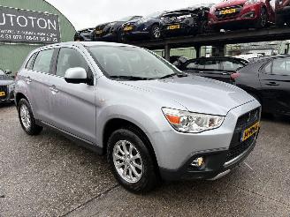 skadebil auto Mitsubishi ASX 1.6 86KW Cleartec Intro Edition Airco 2011/1