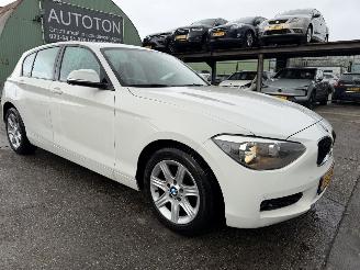 krockskadad bil auto BMW 1-serie 114I 75KW High Executive Navi Airco 5-Drs 2012/8