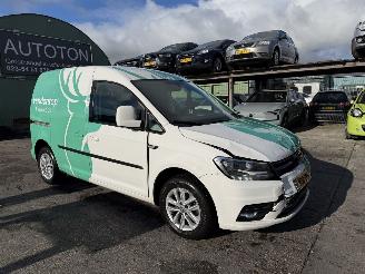 skadebil bedrijf Volkswagen Caddy 2.0 TDI 55KW Highline Led Airco Schuifdeur Bleumotion NAP 2020/1