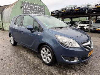 krockskadad bil auto Opel Meriva 1.4 Turbo 88KW LPG Clima Navi Camera Cosmo 2015/7
