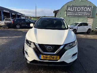 Nissan Qashqai 1.2 85KW Autom. N-Connecta Clima Navi Pano 360 View NAP picture 16