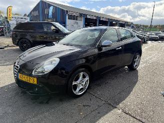 Alfa Romeo Giulietta 1.6 JTDM 77KW Clima Navi Led Xenon Distinctive NAP picture 2