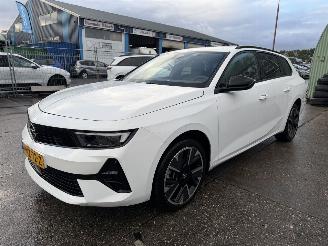 Schadeauto Opel Astra 54 kWh 115KW Autom. Clima Navi Electric NAP 2025/5