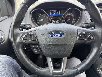 Ford Focus 1.0 92KW Clima Navi Camera Keyless Titanium picture 10