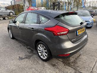 Auto incidentate Ford Focus 1.0 92KW Clima Navi Camera Keyless Titanium 2016/4