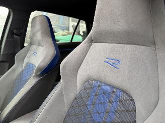 Volkswagen Golf 2.0 R TSI 320PK Pano Clima Navi 4Motion Led Xenon Camera picture 11