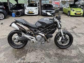škoda motocykly Ducati Monster 695 Monster 696 Plus 59KW 2009/5