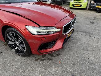 Volvo V-60 2.0 T8 223KW Twin Engine AWD Pano Clima Navi Led Xenon HUD picture 18