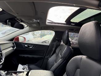 Volvo V-60 2.0 T8 223KW Twin Engine AWD Pano Clima Navi Led Xenon HUD picture 8
