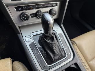 Volkswagen Passat 1.6 TDI 88KW DSG Clima Navi Comfortline picture 12