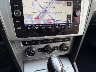 Volkswagen Passat 1.6 TDI 88KW DSG Clima Navi Comfortline picture 11