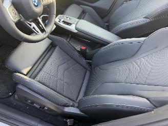 BMW iX1 67 kWh Edrive20 150KW Pano Clima Navi M Sport Edition NAP picture 11