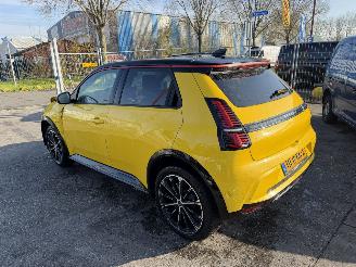 Avarii autoturisme Renault 5 52 kWh 110KW Comfort Range Iconic Cing Clima Navi 2025/4