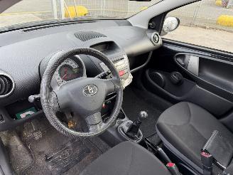 Toyota Aygo 1.0 VVT-I 50KW Airco 5-Drs Now NAP picture 8