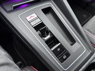 Volkswagen Golf 2.0 GTI Clubsport 301PK Autom. Clima Navi Sfeerverlichting picture 17