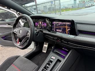 Volkswagen Golf 2.0 GTI Clubsport 301PK Autom. Clima Navi Sfeerverlichting picture 10