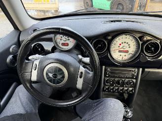 Mini One 1.6 66KW Airco picture 7