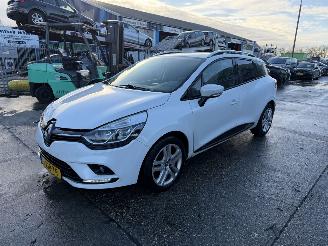 Schadeauto Renault Clio 0.9 TCE 66KW Airco Navi Led Limited 2019/2