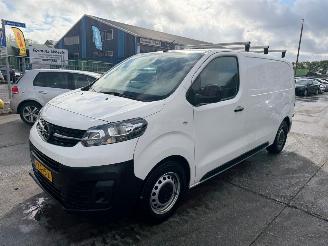 skadebil bedrijf Opel Vivaro 1.5 CDTI L2H1 Edition 75kW NAP 2021/4