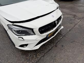 Mercedes Cla-klasse 200 115KW Autom. Pano Clima Navi Leer Shooting Brake picture 16