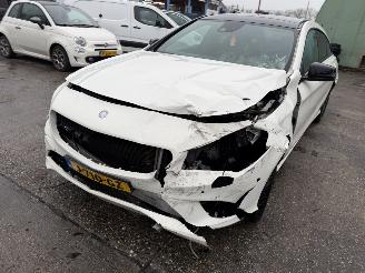 Mercedes Cla-klasse 200 115KW Autom. Pano Clima Navi Leer Shooting Brake picture 18