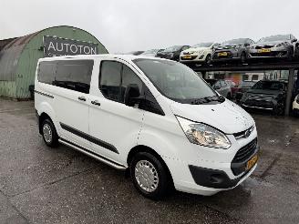 Voiture accidenté Ford Transit 2.2 TDCI 74KW 9-Pers Airco Navi L1H1 2014/7