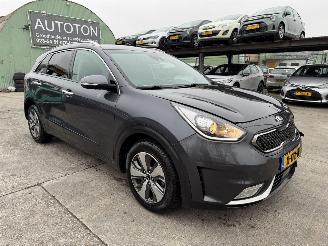 Vaurioauto  passenger cars Kia Niro 1.6 GDI Autom. 77KW Hybrid Clima Navi Camera Led Dynamicplusline 2018/11