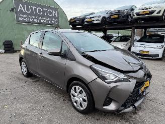 krockskadad bil auto Toyota Yaris 1.5 VVT-I 82KW Navi Clima Aspiration 5-Drs NAP 2017/12