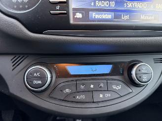 Toyota Yaris 1.5 VVT-I 82KW Navi Clima Aspiration 5-Drs NAP picture 13