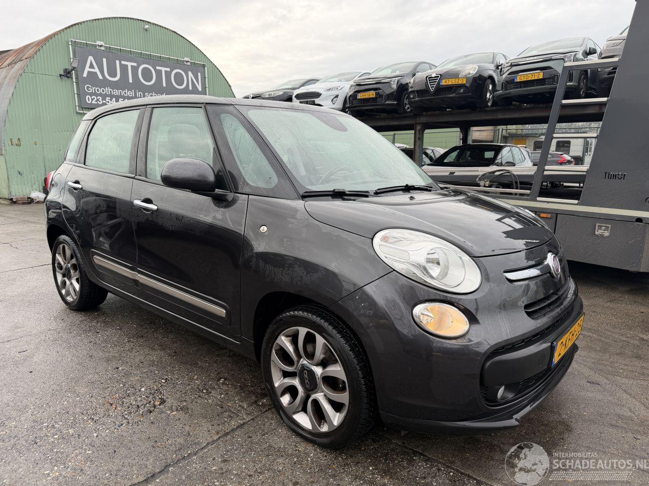 Fiat 500L 1.4-16V 70KW Lounge Clima Pano