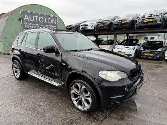 Vaurioauto  passenger cars BMW X5 3.0 xDrive35i 225KW Autom. Pano Clima Navi Camera High Executive 2011/6