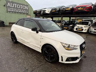 Avarii autoturisme Audi A1 1.2 TFSI 63KW Navi Leer Clima Admired NAP 2014/12