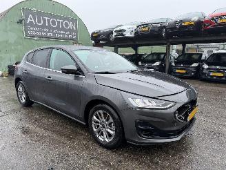 Schadeauto Ford Focus 1.0 Ecoboost 92KW Clima Navi Led Hybrid Titanium 5-Drs NAP 2023/3