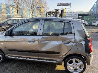 Kia Picanto 1.0 46KW Seven Airco 5-Drs NAP picture 14