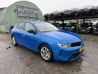 Unfallwagen Opel Astra 1.2 81KW Business Edition Clima Navi Led NAP 2022/11