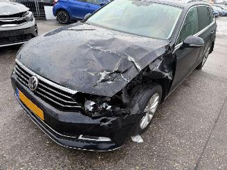 Volkswagen Passat 1.6 TDI 88KW DSG Pano Clima Navi Virtual Dash Highline Led NAP picture 21