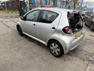 Toyota Aygo 1.0-12V 50KW 5-Deurs Acces NAP picture 4
