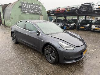 Auto incidentate Tesla Model 3 75 kWh 258KW Long Range AWD Clima Navi Pano NAP 2019/12