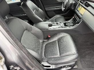 Jaguar XF 2.0D 120KW Autom. Clima Navi Leer Xenon Portfolio NAP picture 7