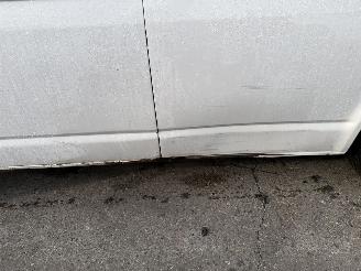 Volkswagen Transporter 2.0 TDI 62KW Navi Airco Schuifdeur picture 12