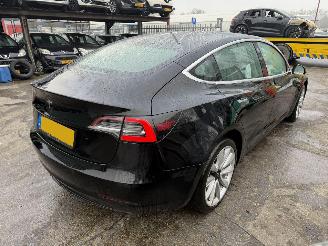 Voiture accidenté Tesla Model 3 60 kWh 175KW Standard RWD Plus Clima Navi NAP 2019/12