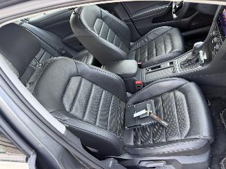 Volkswagen e-Golf 36 kWh 100KW DSG Clima Navi Leer Led picture 8