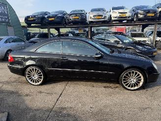 Mercedes CLK 320 V6 160KW Automaat Clima Navi Avantgarde picture 2