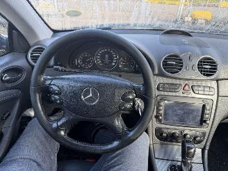 Mercedes CLK 320 V6 160KW Automaat Clima Navi Avantgarde picture 15